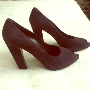 PRADA suede purple peep toe pumps size 39.5 fits Smaller best on US 8